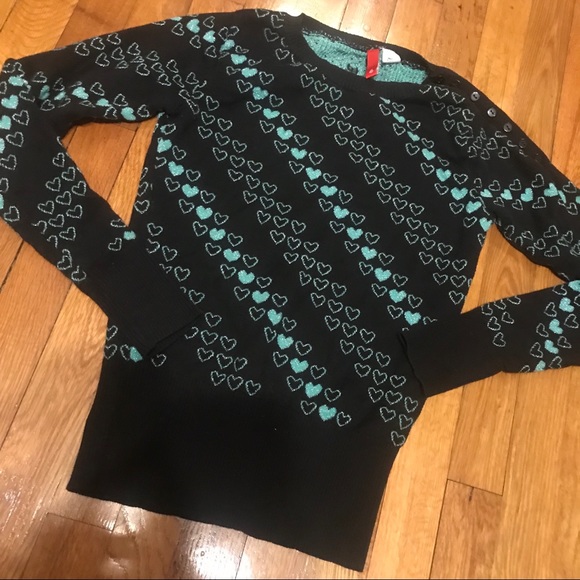 H&M Sweaters - H&M Heart Patterned Sweater